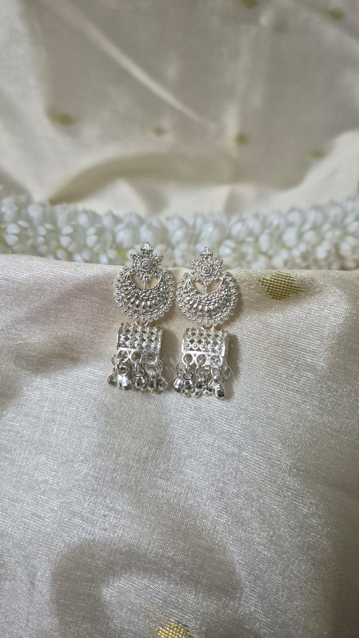 Halfmoon Jhumka